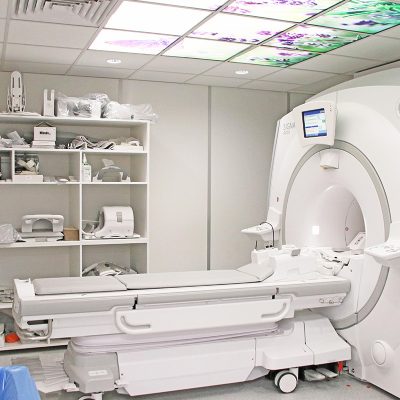 Zdjęcie przedstawia rezonans magnetyczny